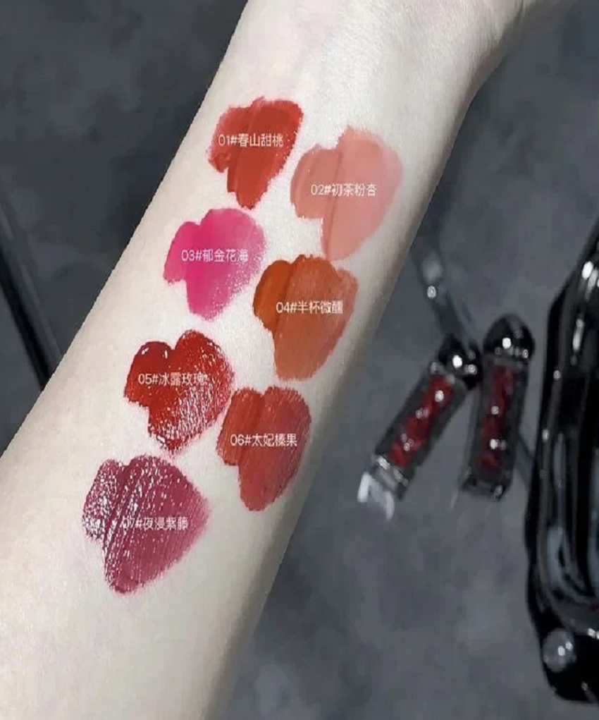 Gege Bear İceberg Lava Moisturizing Lip Gloss - Görsel 8